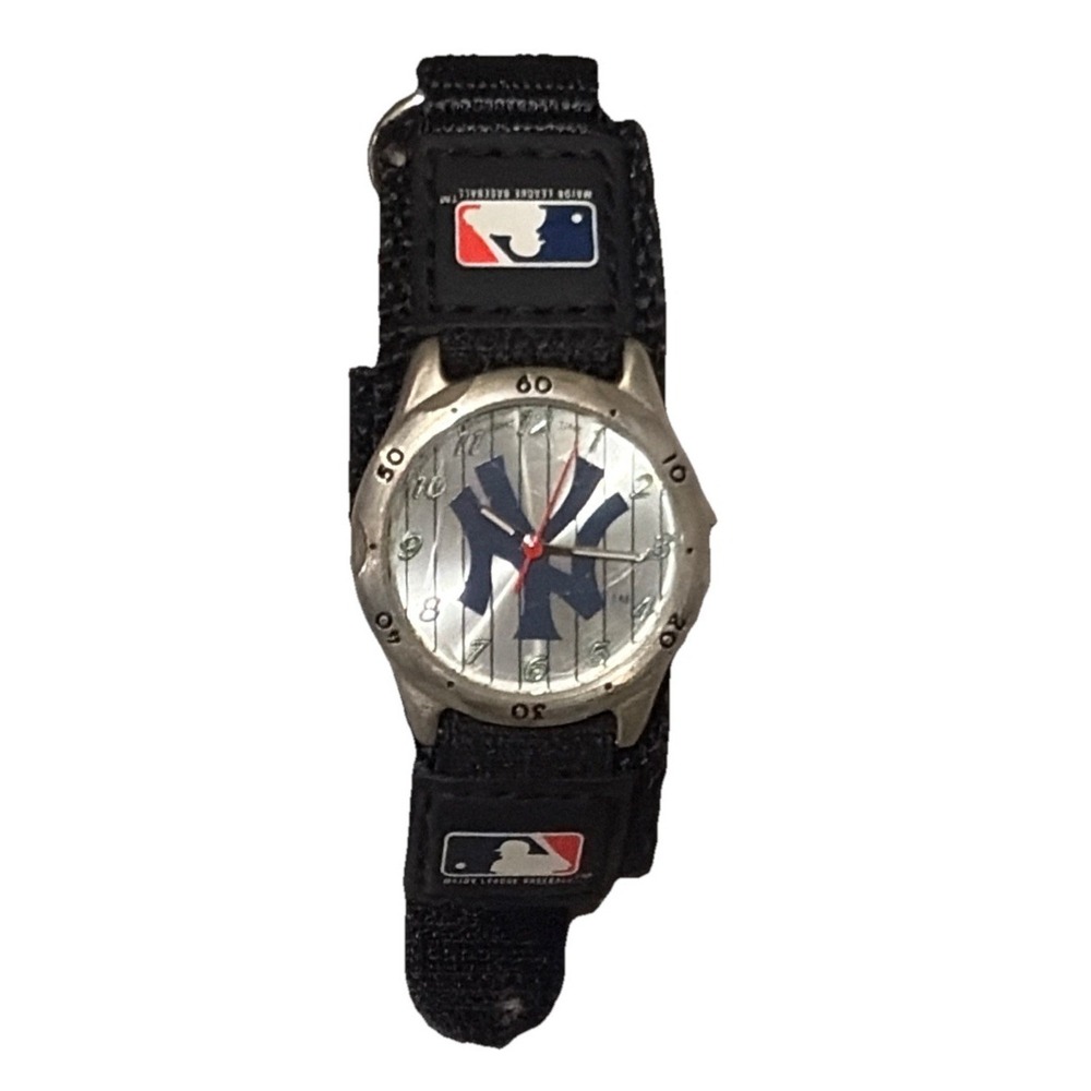 Kids Game‎ time NY Yankees Wrist Watch - Needs Battery Hook And Loop Closure